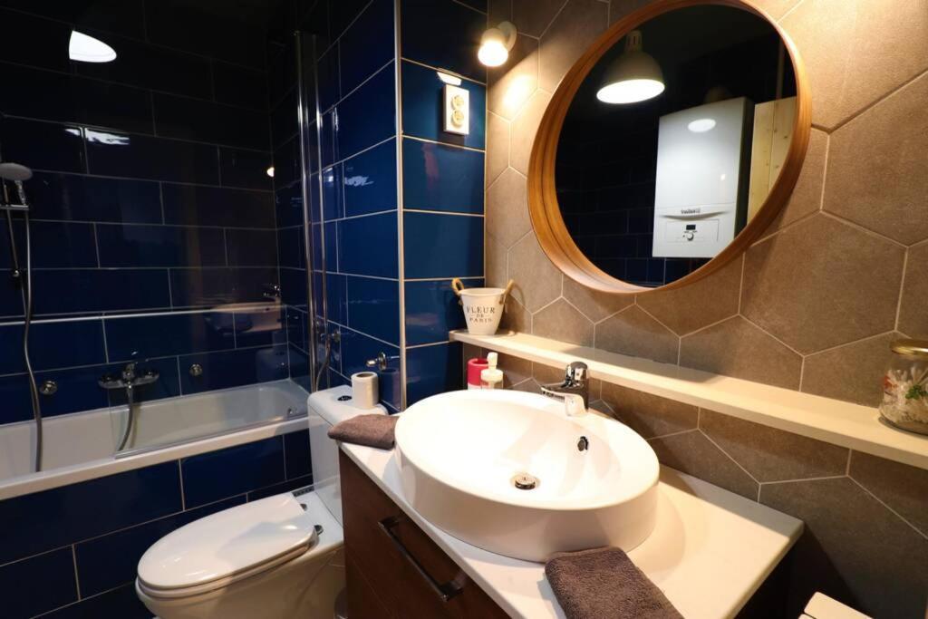 Emma,between Bus And Train Station,netflix,speed Wi-fi Apartment *